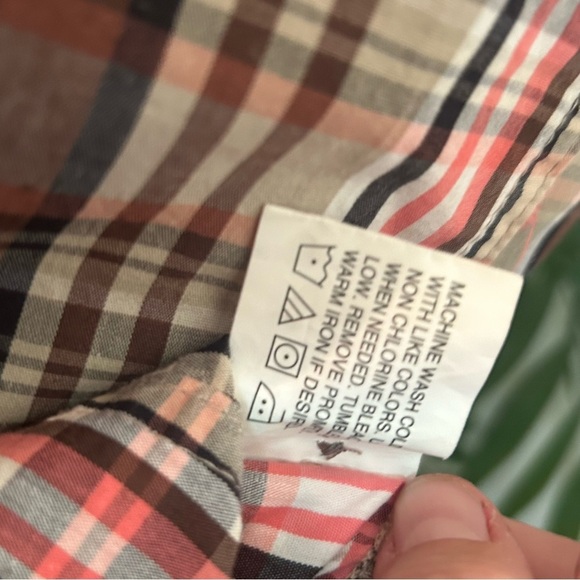 Women's Plaid Short Sleeve Shirt Size S Canyon Guide Outfitters Two Pockets - Picture 6 of 8